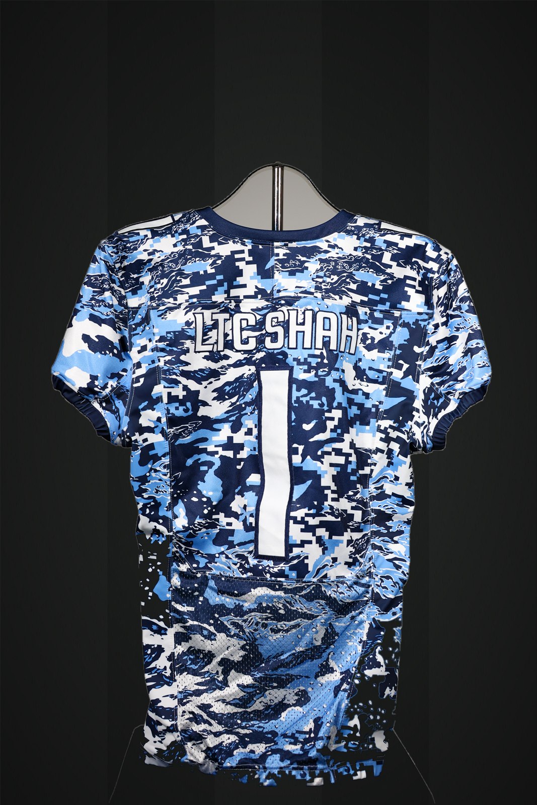 Example jersey — back view